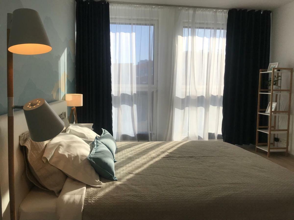 City Centre Studio In Design Quarter Close To Old Town & Harbor Apartamento Tallin Exterior foto